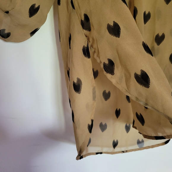 Fun blouse - Picture 5 of 7